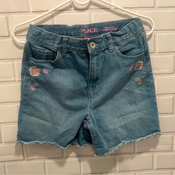 CHILDREN’s PLACE girls embroidered jeans shorts /size 14 - Picture 7 of 8